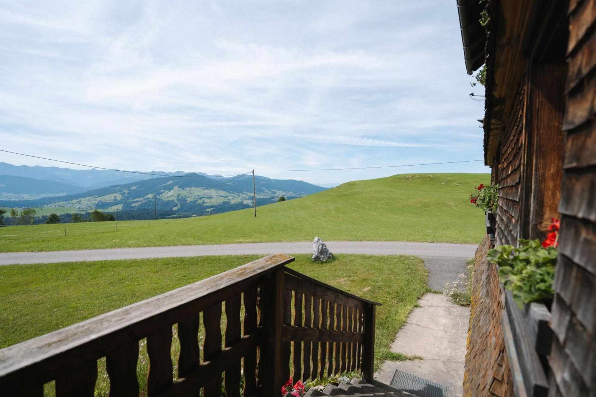 Villa Haus Berchtold Am Huettersberg Doren Exterior foto