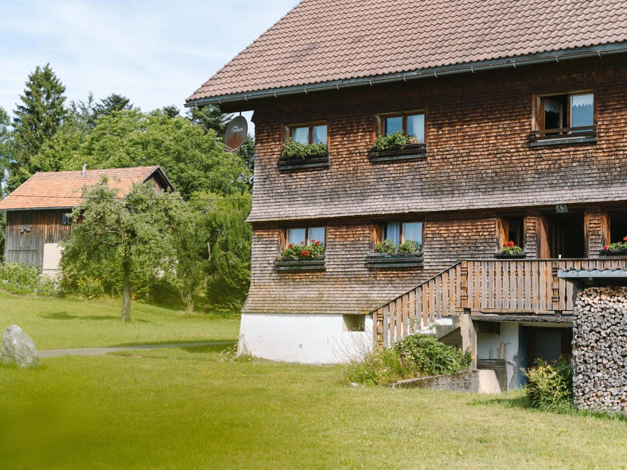 Villa Haus Berchtold Am Huettersberg Doren Exterior foto